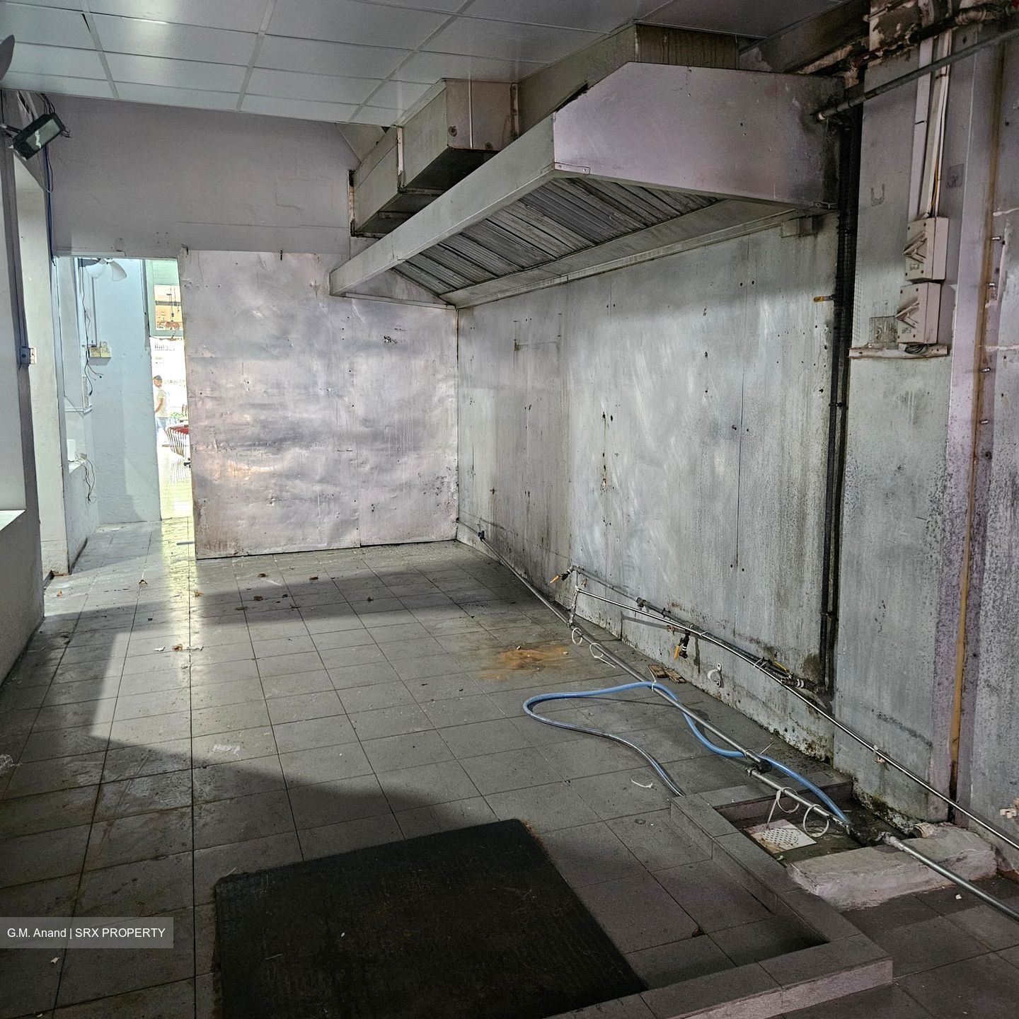 Desker Road Conservation Area (D8), Retail #581238641